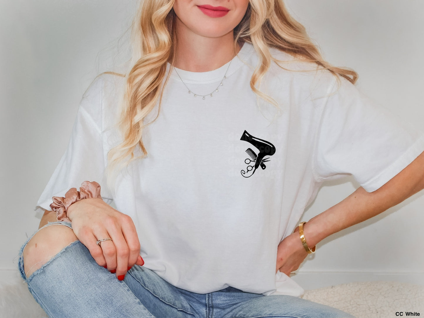Retro Hairstylist With Pocket