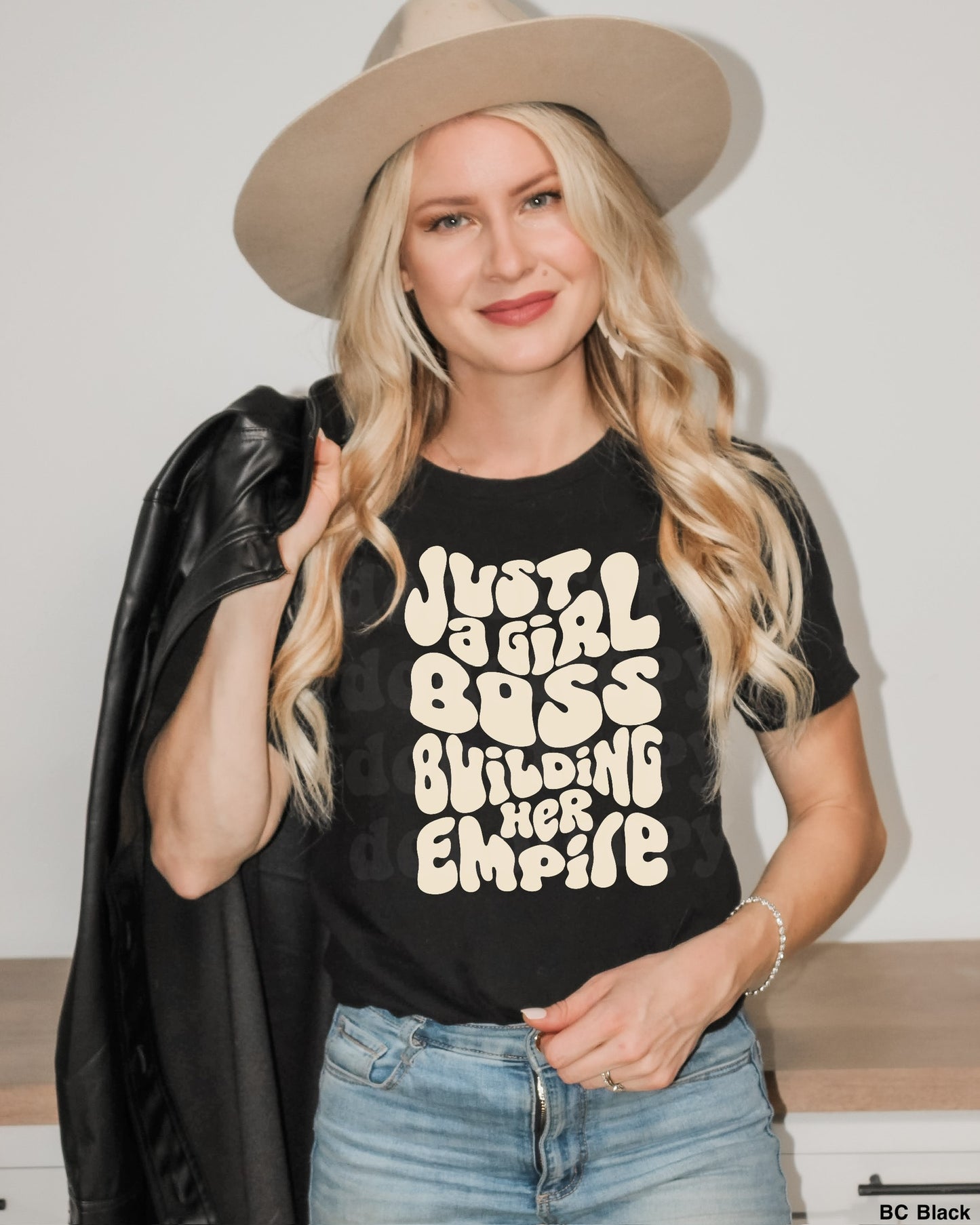Girl Boss BEIGE INK