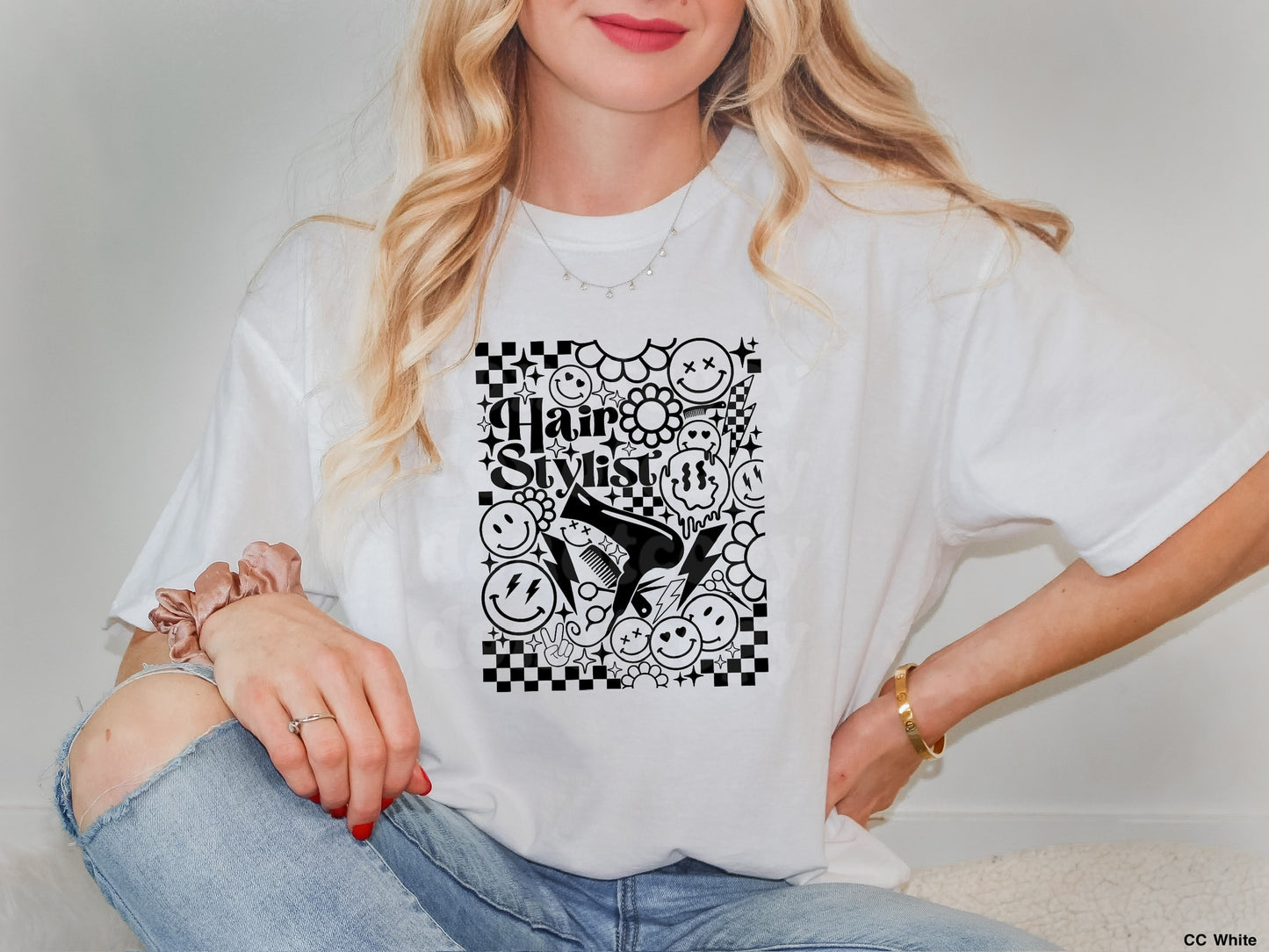 Retro Hairstylist With Pocket