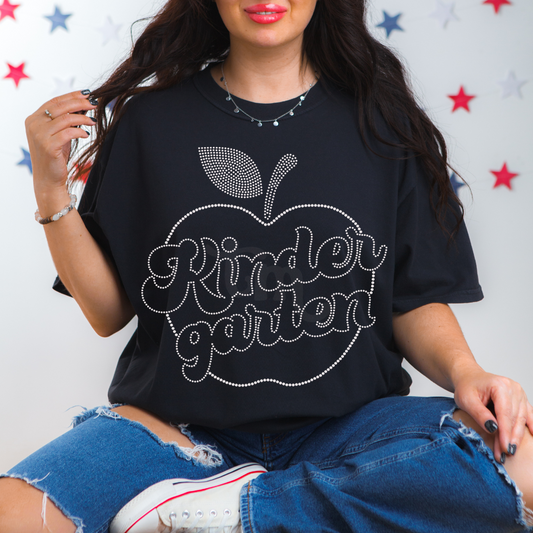 Kindergarten Apple 13" SPANGLE TRANSFER