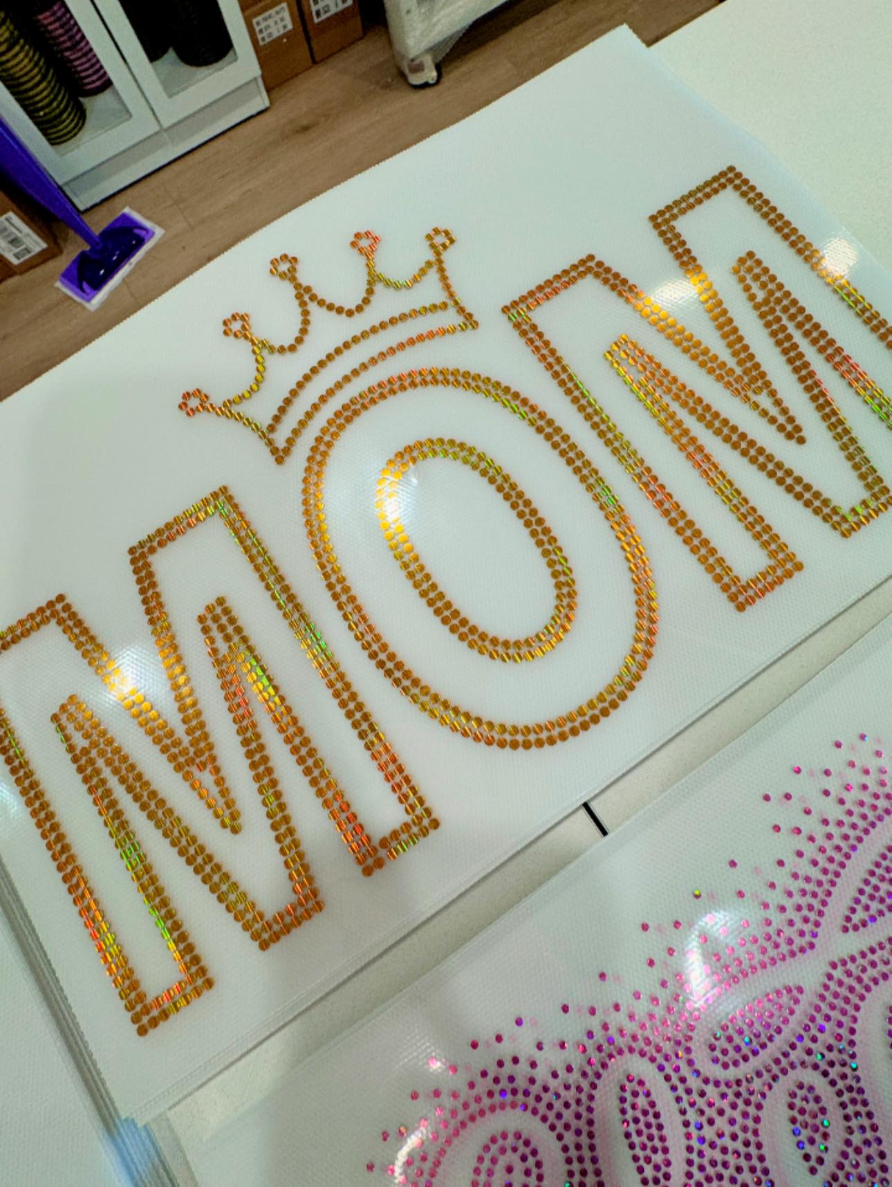READY TO SHIP // Queen Mom SPANGLE TRANSFER c. 8503