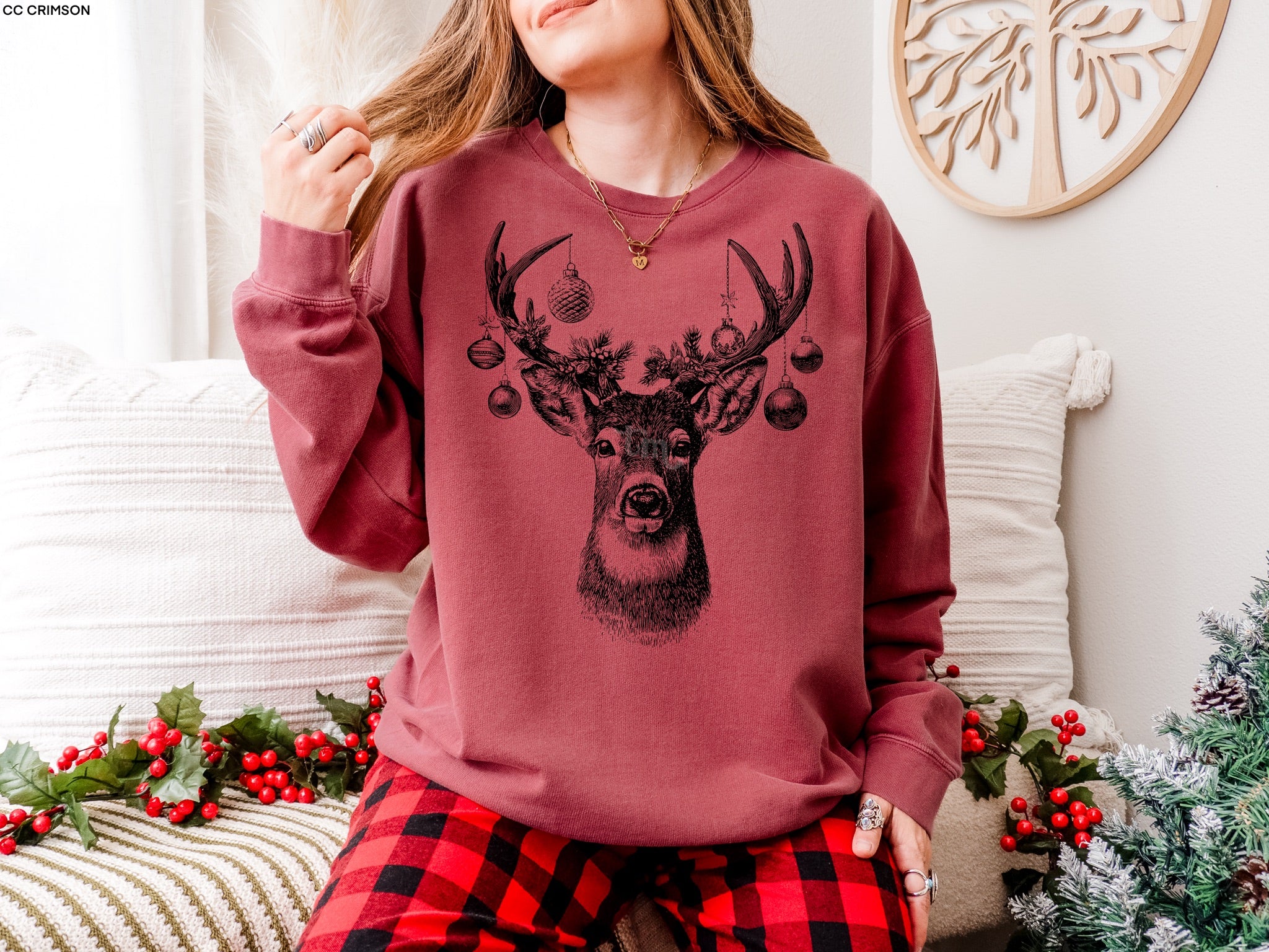 Festive Ornament Buck